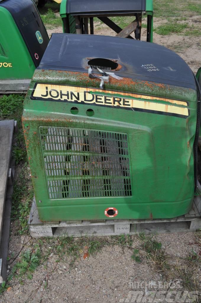 John Deere 1110/1210/1510E F649864 Cabines e interior