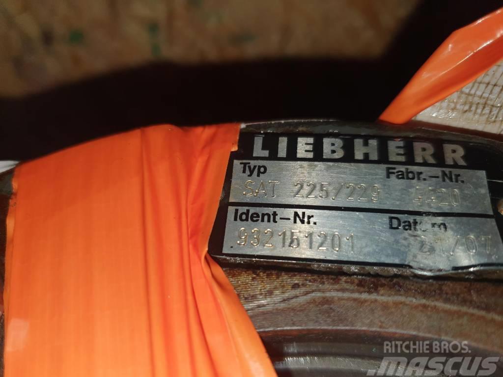 Liebherr SAT 225/229 Chassis e suspensões
