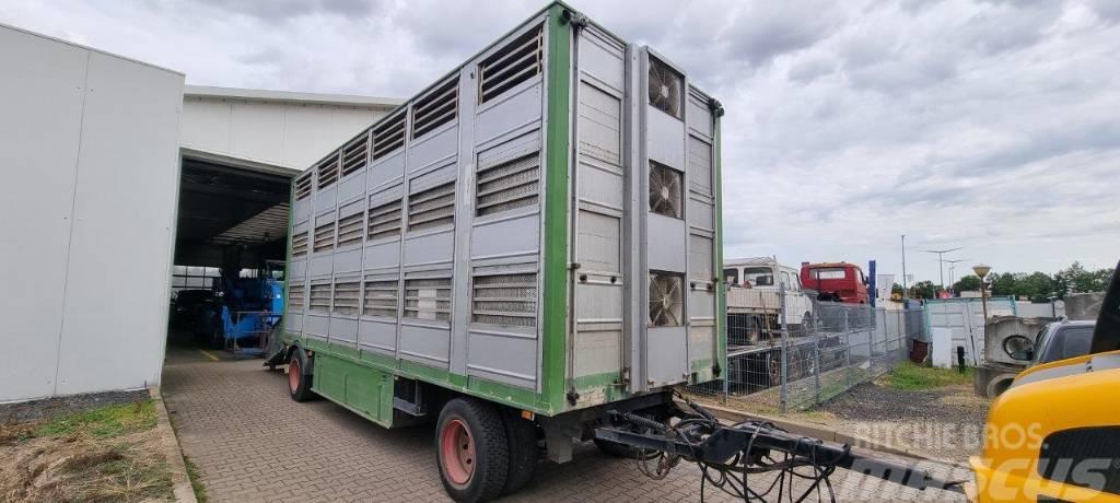 Przyczepa 2 osiowa do transportu zwierząt Reboques transporte animais