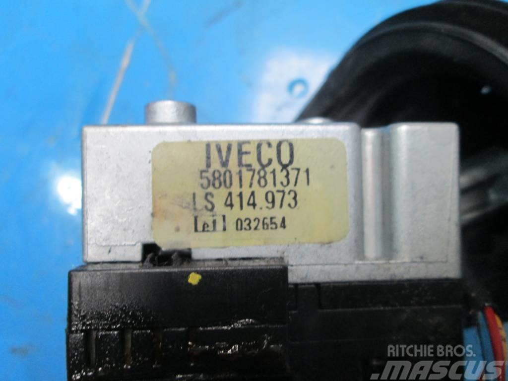 Iveco Stralis Lenkstockschalter 5801781371 Electrónica