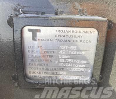 Trojan 120CL 42" DIGGING BUCKET Outros componentes