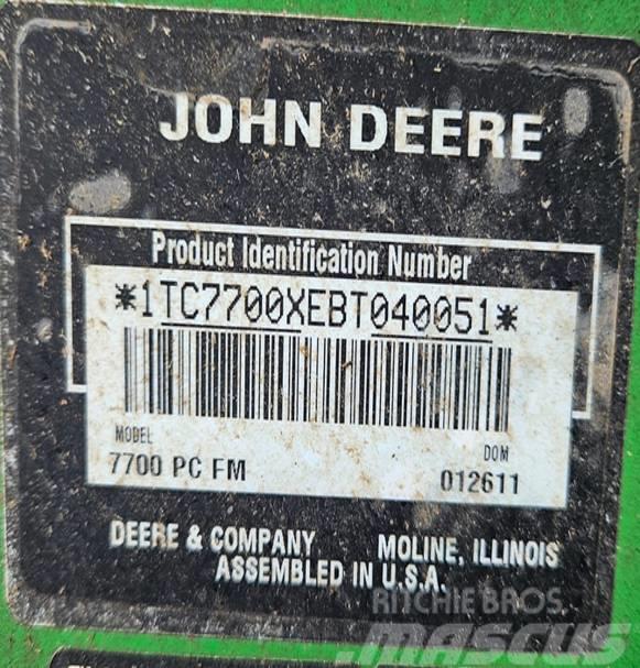 John Deere 7700 Corta-Relvas Riders