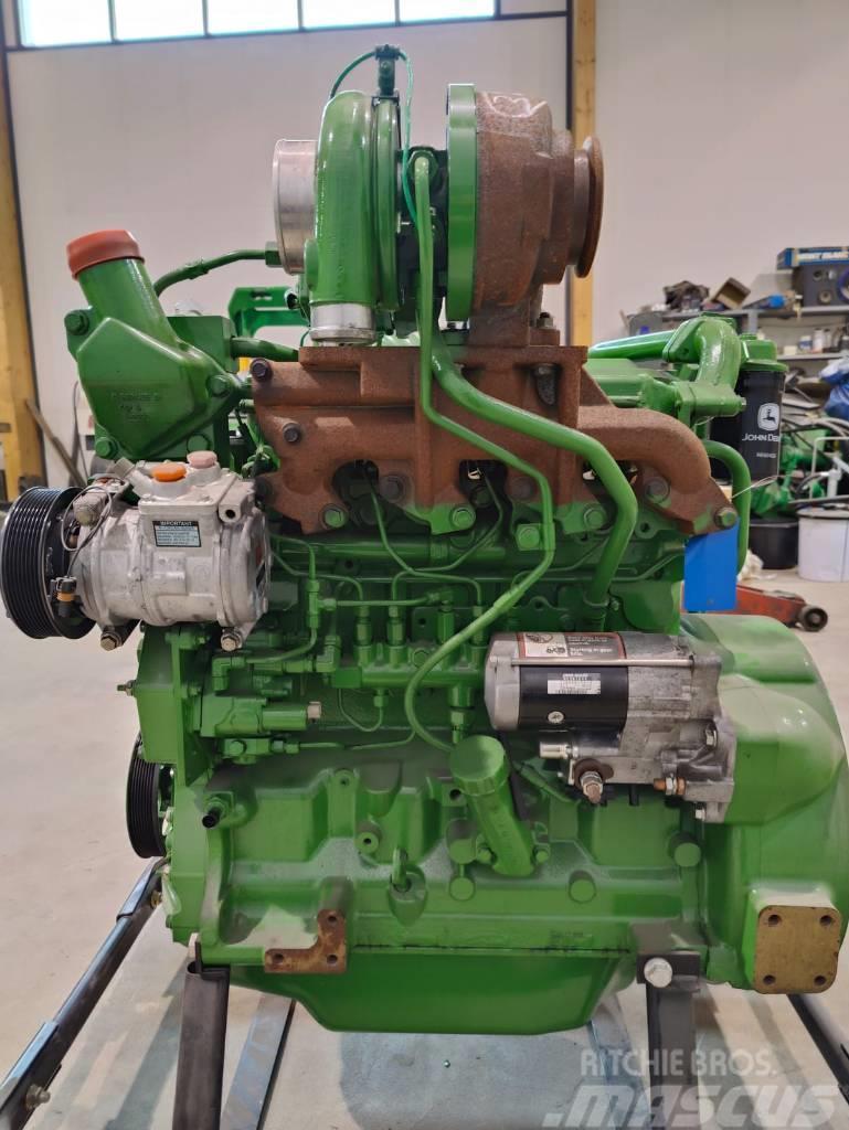 John Deere 810 E Motores