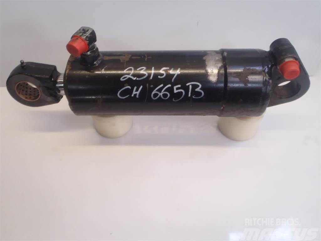 Challenger MT665B Lift Cylinder Hidráulica