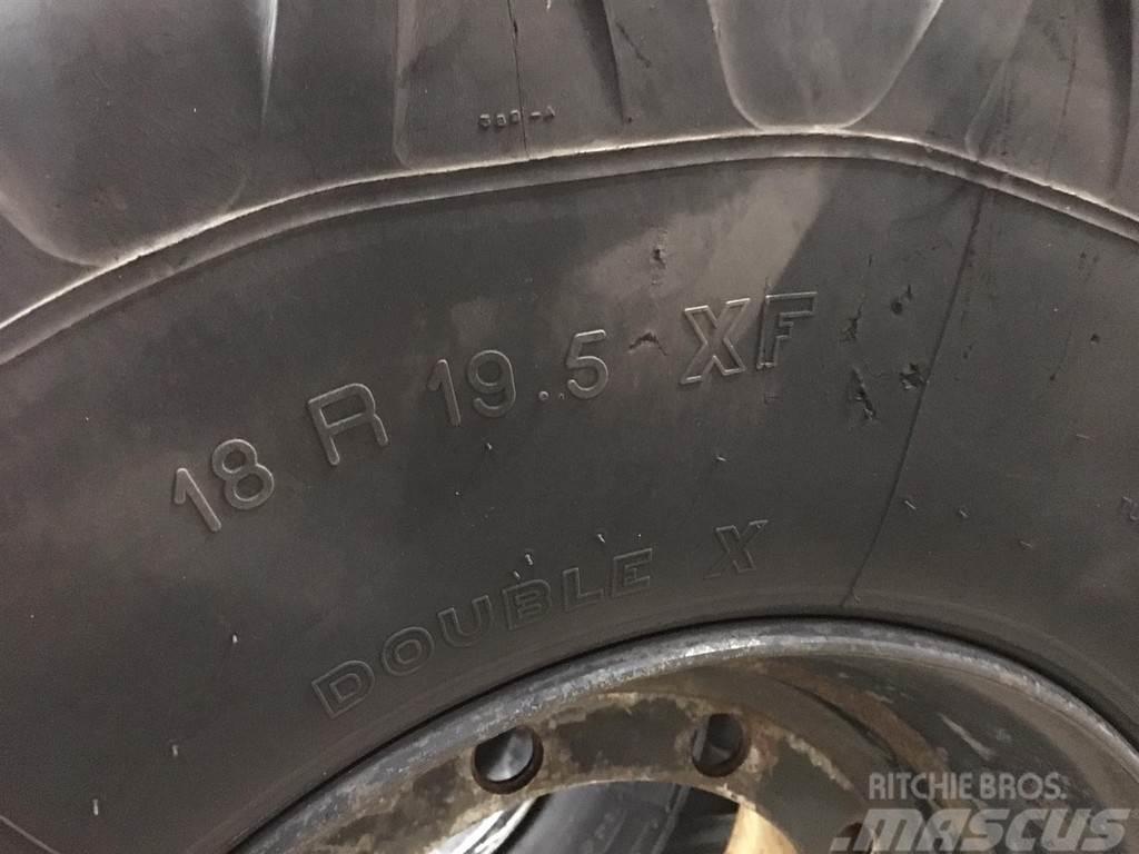 JCB 18 R 19.5 XF tyres Pneus, Rodas e Jantes