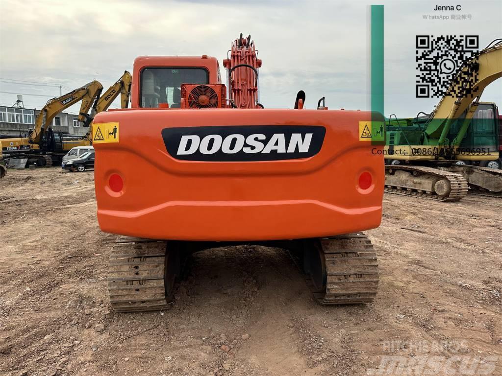 Doosan DX 120 Escavadoras Midi 7t - 12t