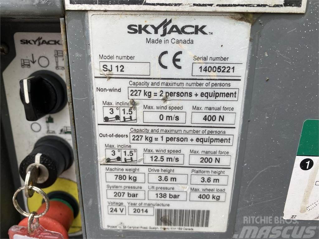 SkyJack SJ12 Plataformas de Mastro Vertical