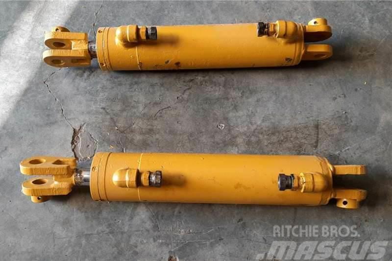 Bell 1756 Hydraulic Lift Cylinder Outros Camiões