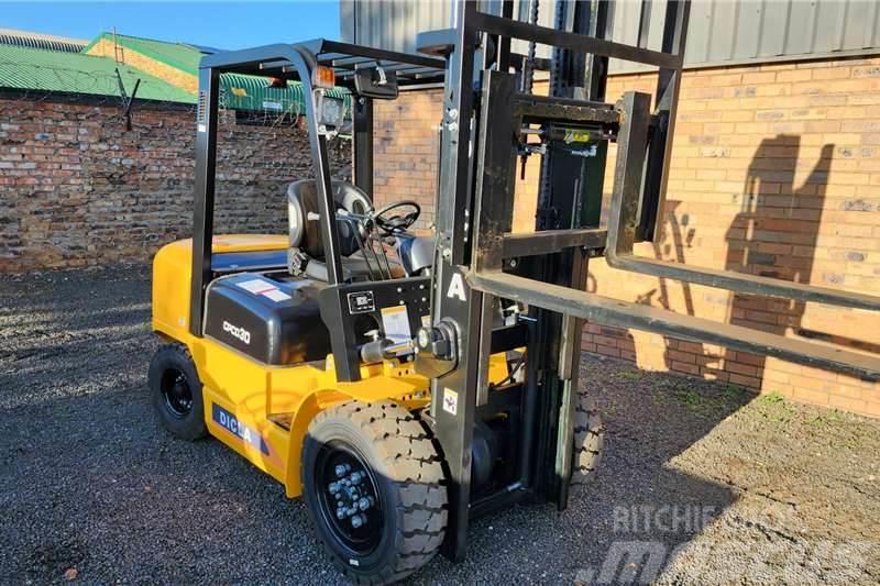  Other New 3 ton 3m forklifts Empilhadores - Outros
