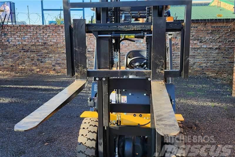  Other New 3 ton 3m forklifts Empilhadores - Outros