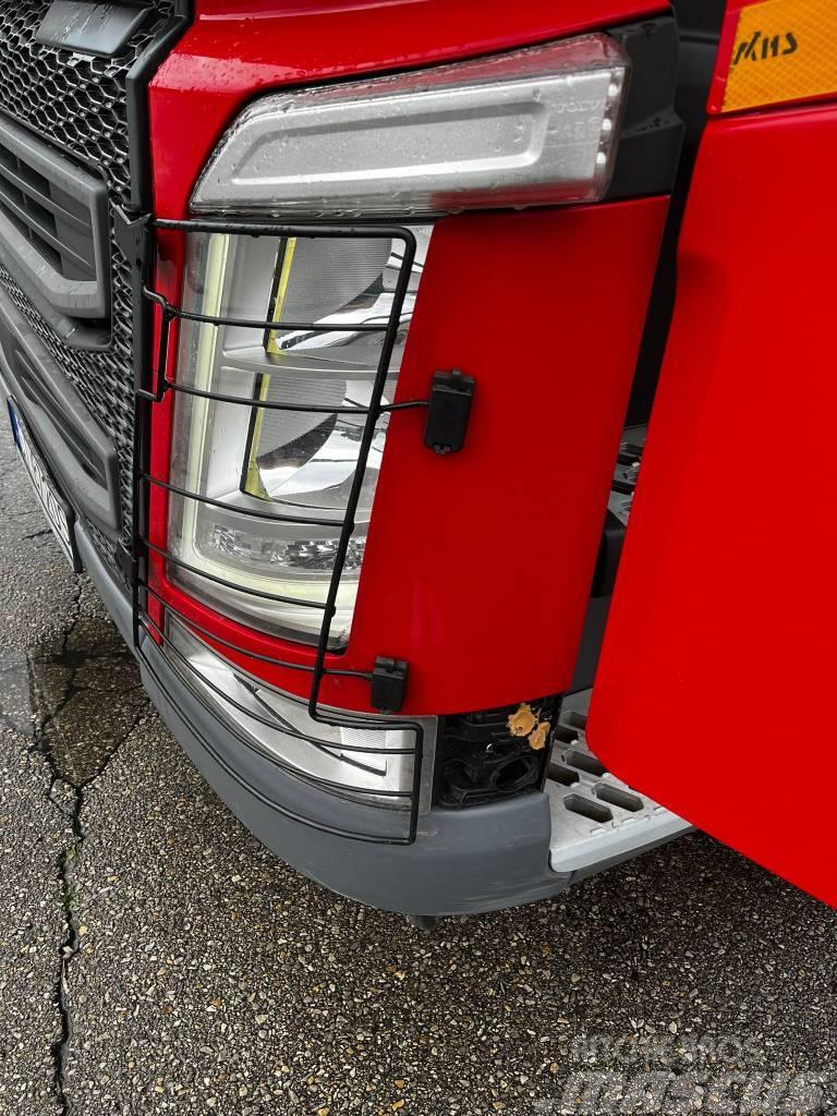 Volvo w zabudowie MHS FH Camiões de transporte de troncos