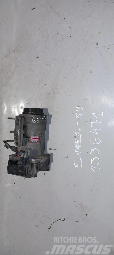 Scania R144.530 main brake valve 1336471 Travőes