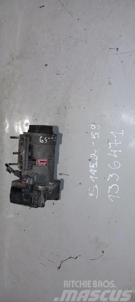 Scania R144.530 main brake valve 1336471 Travőes