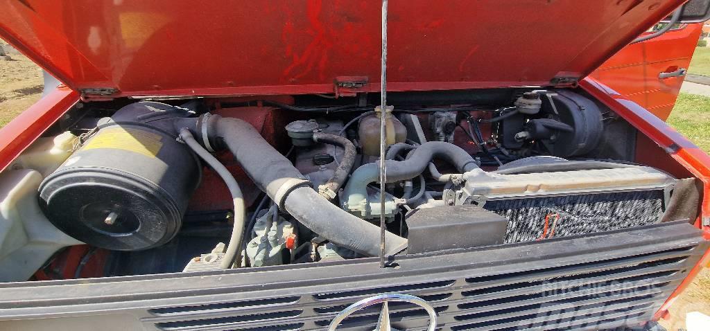 Mercedes-Benz Unimog U1300L Turbo Feuerwehr Camiões de Reciclagem