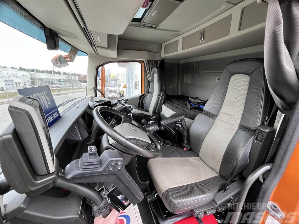 Volvo FH Kranväxlare med front plog & Reco drive Camiões Ampliroll