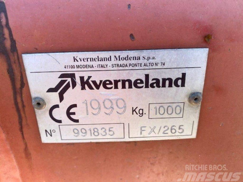 Kverneland FX 265 Corta-Relvas montadas e arrastadas