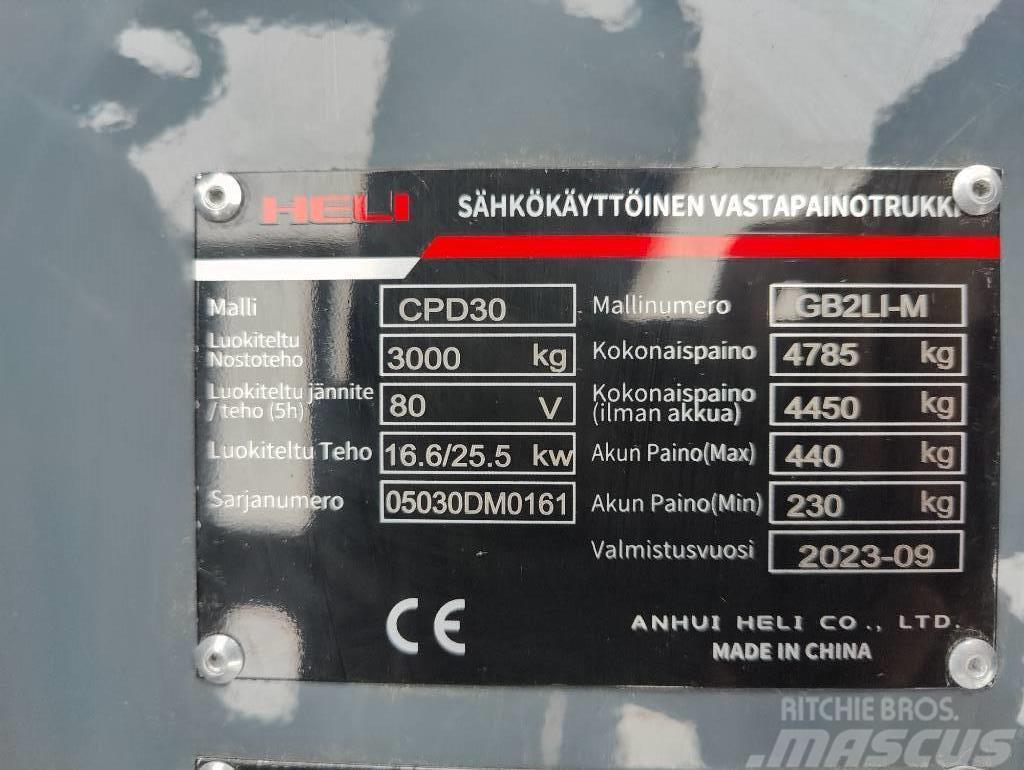Heli CPD30 LITIUM  Sähkövastapainotrukki Empilhadores eléctricos
