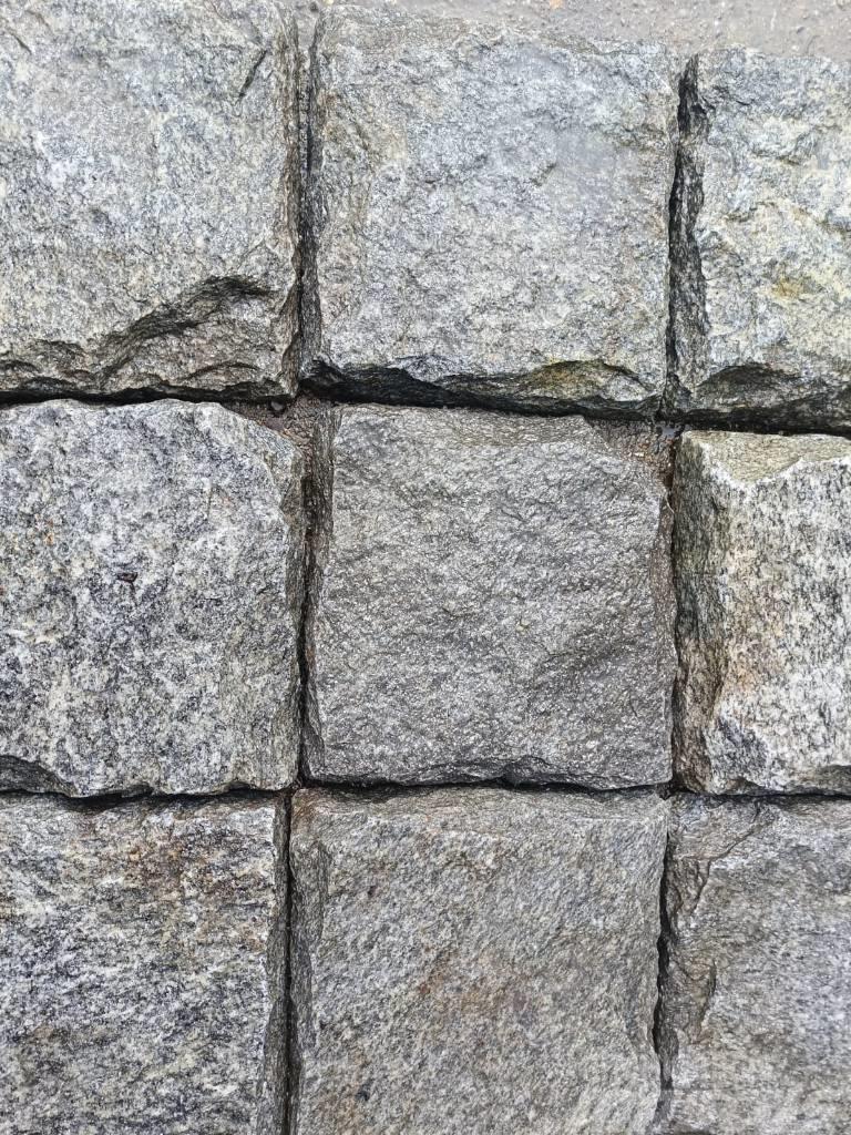  graniet natuursteen 40x40x7-8 cm 300m2 ruw/glad te Outros
