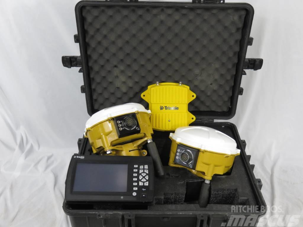 Trimble GCS900 Dozer GPS Kit w/ CB460, MS995's, SNR934 Outros componentes