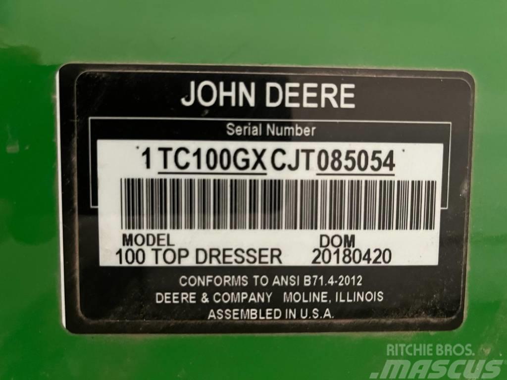 John Deere TD 100 Equipamento de limpeza do solo