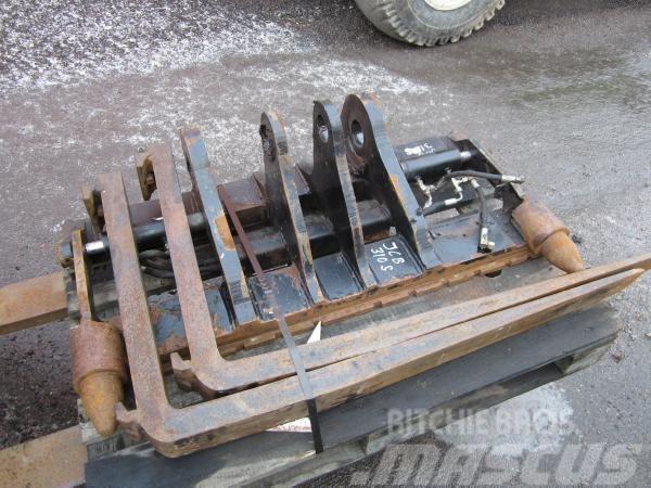 JCB TM310 , 300 Pin and cone coupler Forquilhas