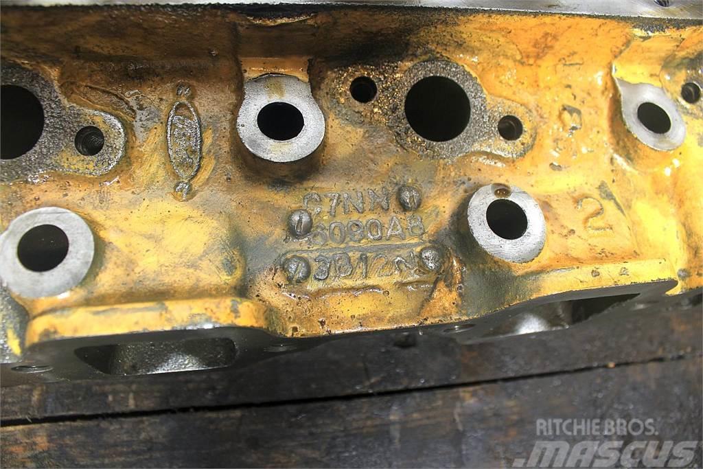 Ford 555 Cylinder head Motores