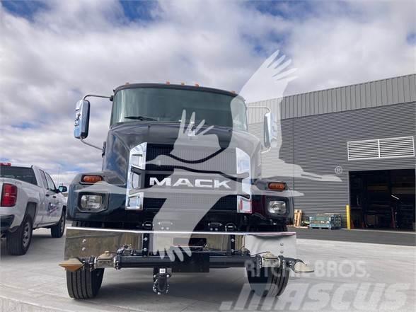Mack MD6 Camiões-cisterna