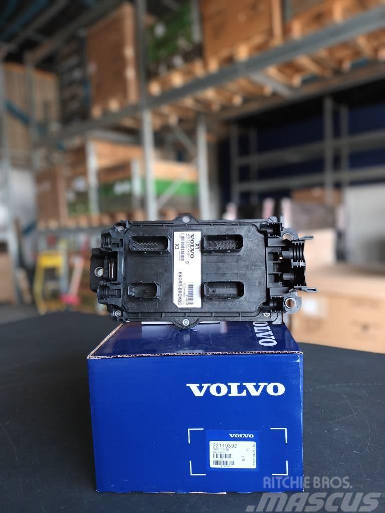 Volvo CONTROL UNIT 22119392 Electrónica
