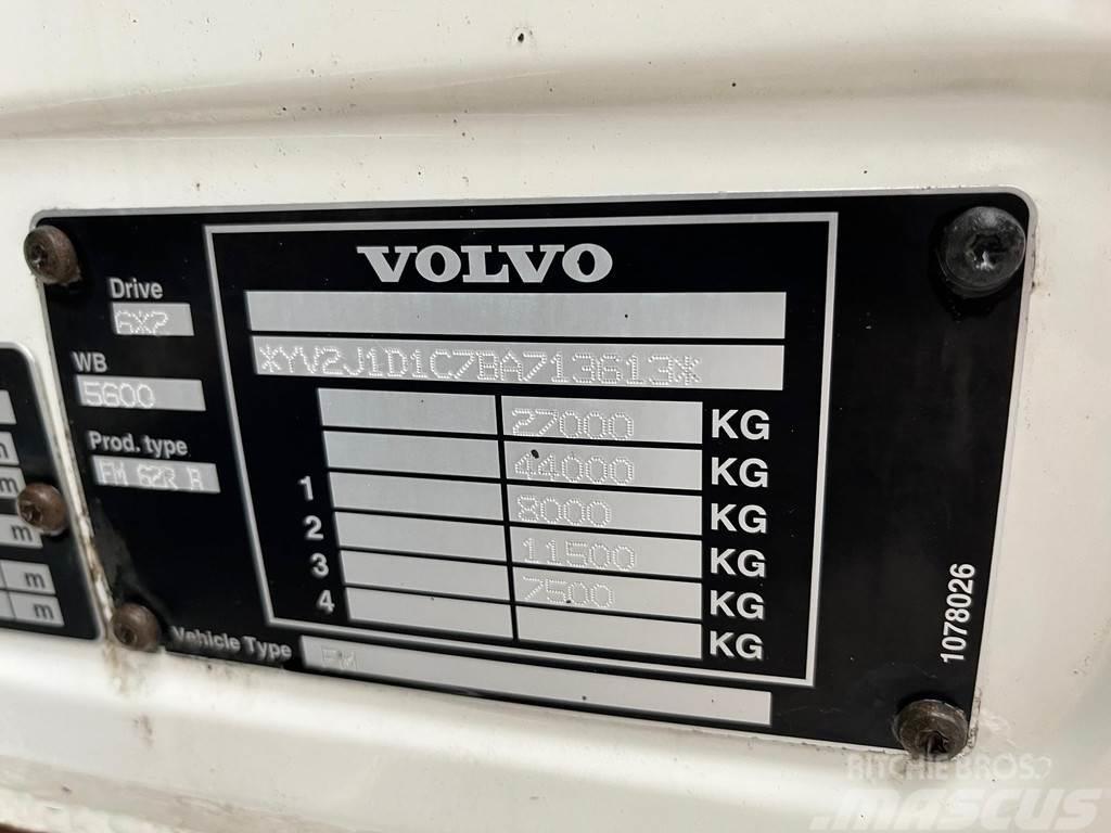 Volvo FM330 6x2*4 EURO 5 + VEB + CARRIER SUPRA 950 MT + Camiões caixa temperatura controlada