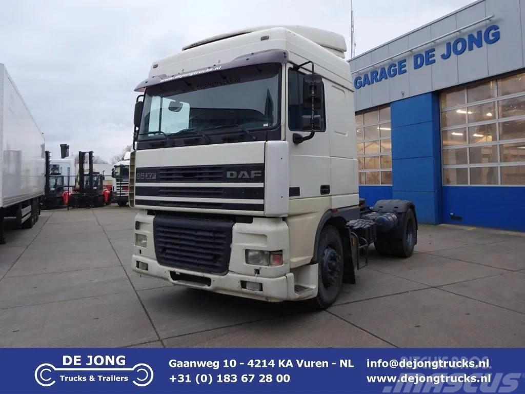 DAF XF 95.430 SC / Euro 2 / Manual Gearbox Tractores (camiões)