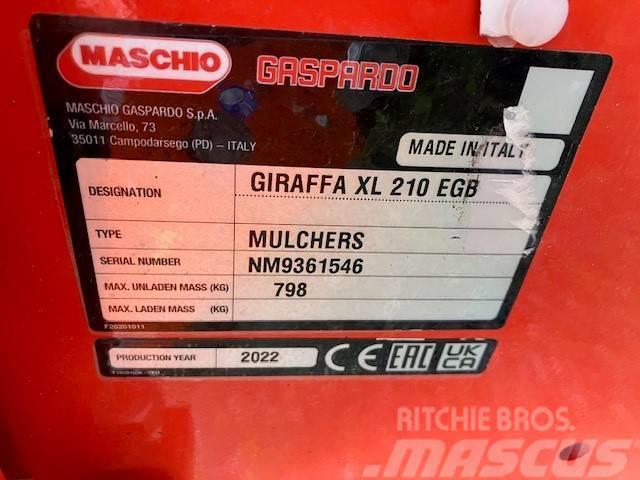 Maschio Giraffa 210 SE HD H-Slagor Gadanheiras e cortadores de folhas para pastos