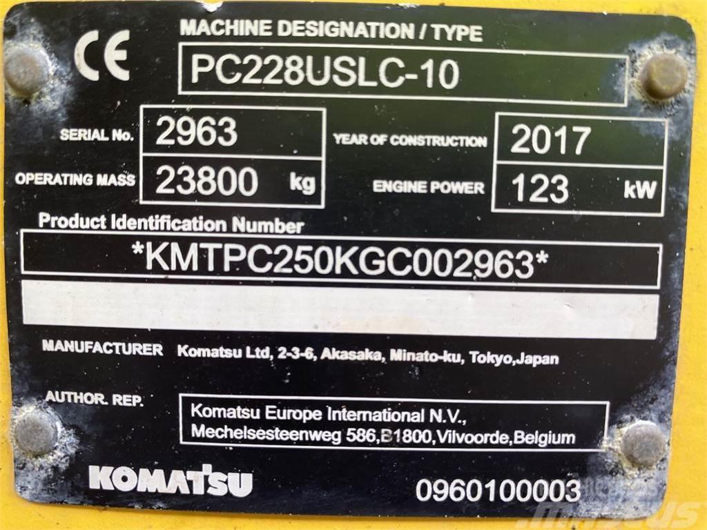Komatsu PC228USLC-10 Escavadoras de rastos