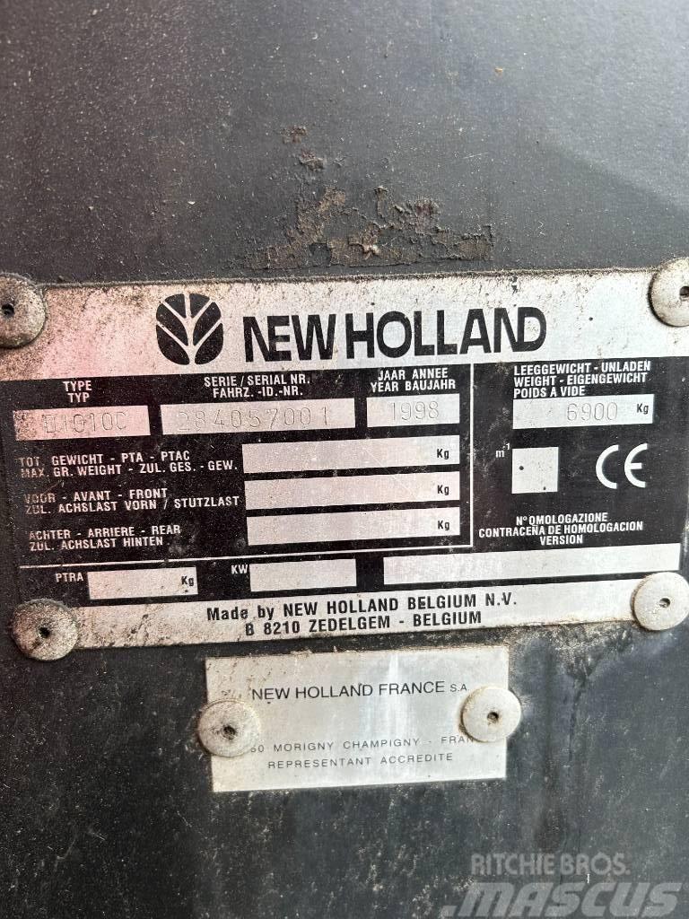 New Holland D 1010 Enfardadeira de fardos quadrados