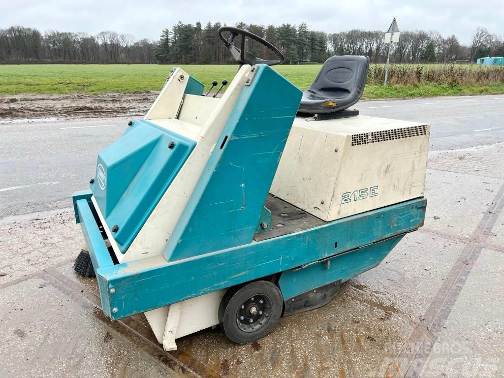 Tennant 215E Sweeper - Good Working Condition Varredoras