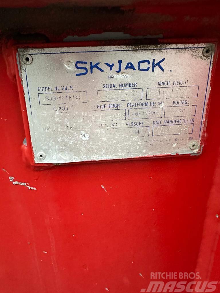 SkyJack SJ KB 46TK-RJ Elevadores braços articulados
