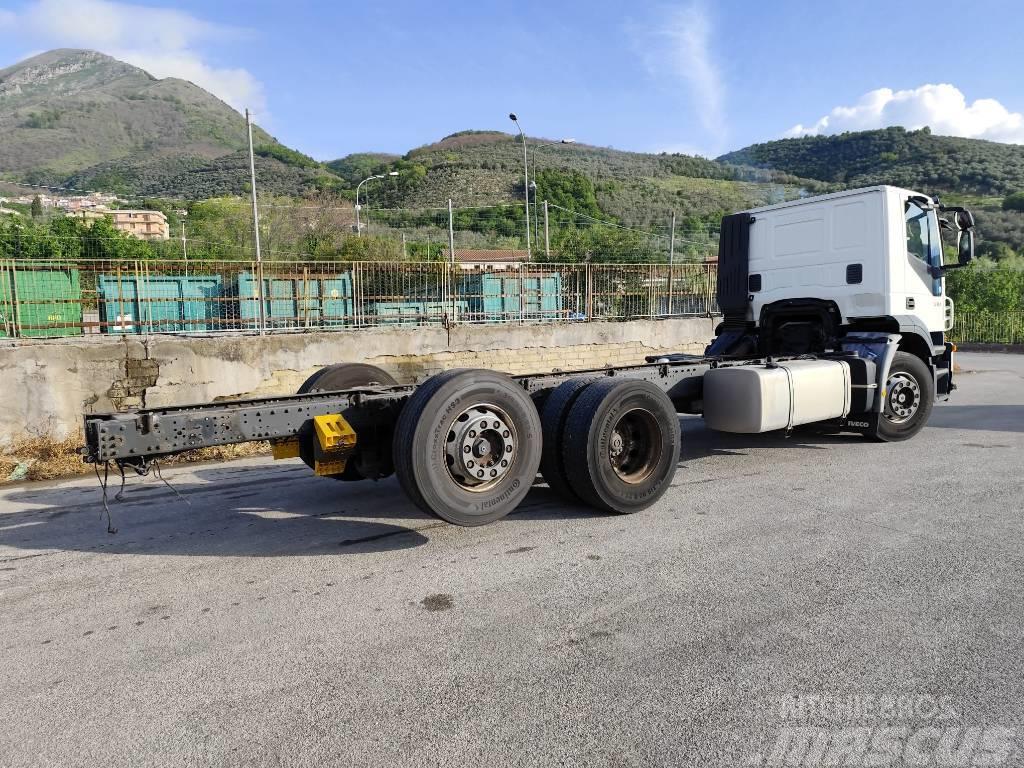 Iveco Stralis 260 S 31 Camiões de Transporte Auto