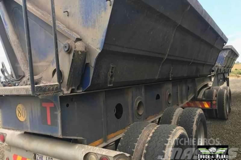 Afrit 2010 Afrit 45m3 Side tipper Outros Reboques