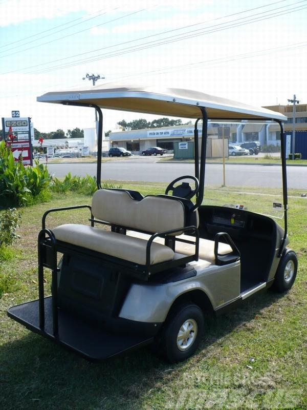  Rental 4-seater people mover Carros de golfe