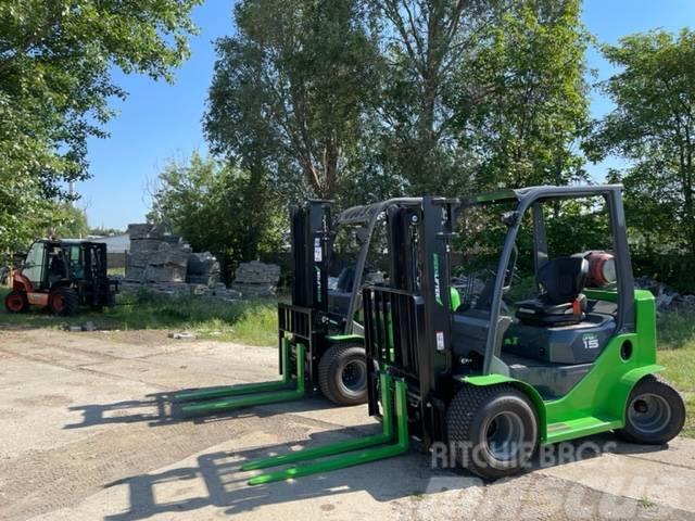 Toyota GreenLifter G15 Rough terrain forklift Empilhadores a gás