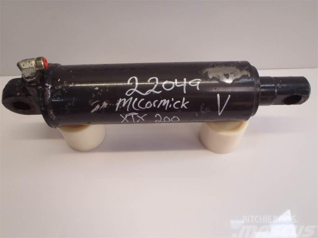 McCormick XTX200 Lift Cylinder Hidráulica