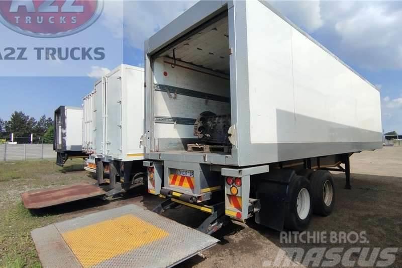 Henred 2010
Insulated Box Body Volume Van Double Axle Outros Reboques
