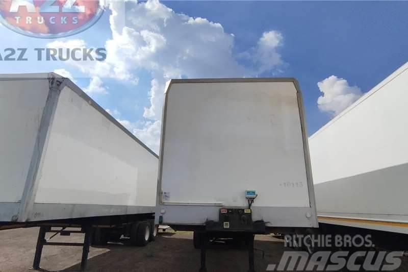 Henred 2010
Insulated Box Body Volume Van Double Axle Outros Reboques