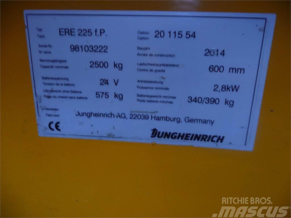 Jungheinrich ERE 225 Porta-paletes com plataforma