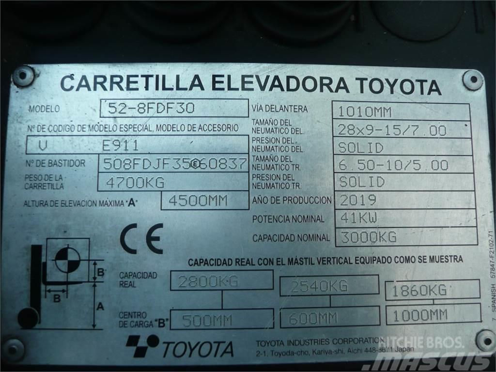 Toyota 52-8FDF30 MATRICULADA Empilhadores Diesel