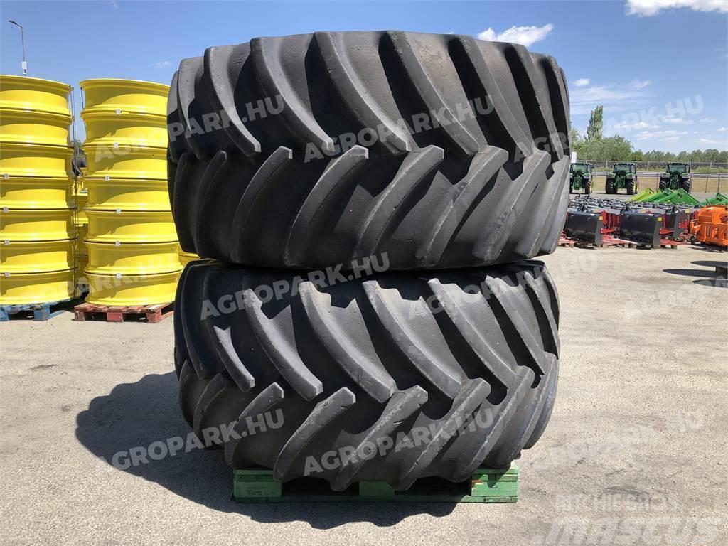  Front wheel set with Good Year and Continental 900 Pneus Agrícolas