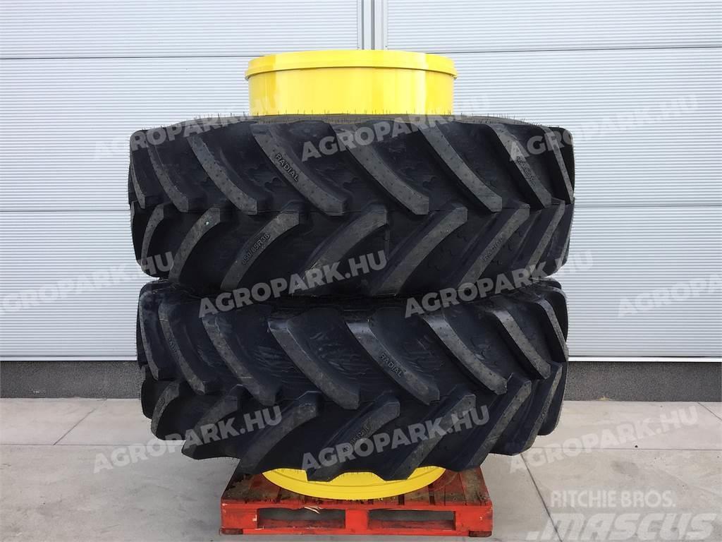  Twin wheel set with BKT 650/85R38 tires Rodado duplo