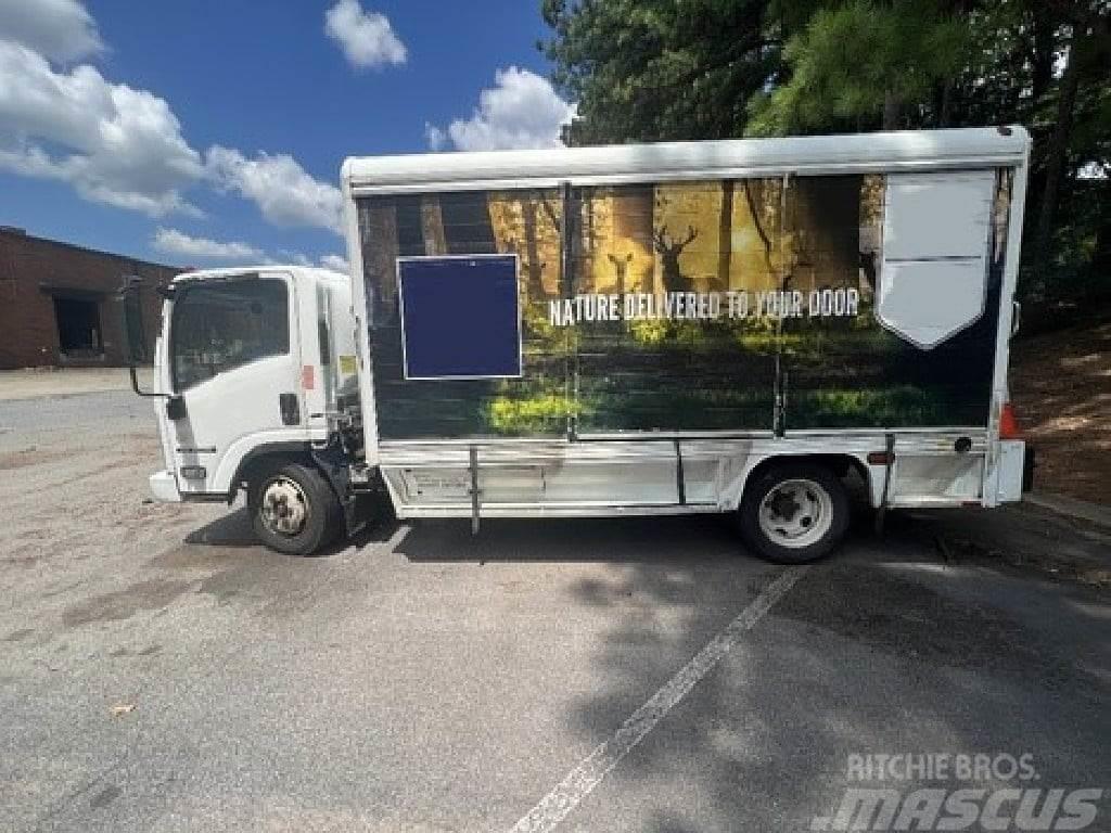 Isuzu NRR Camiões de entrega de bebidas