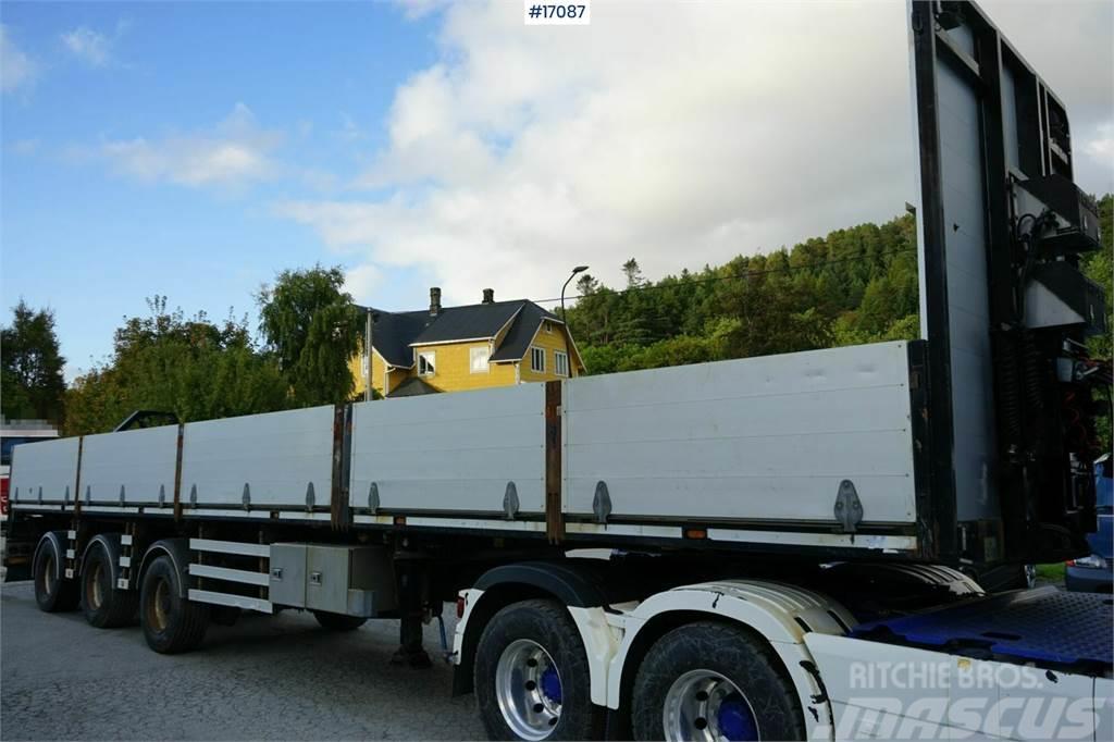 HRD Rettsemi with Tridec steering and 7,5 m extension. Outros Semi Reboques