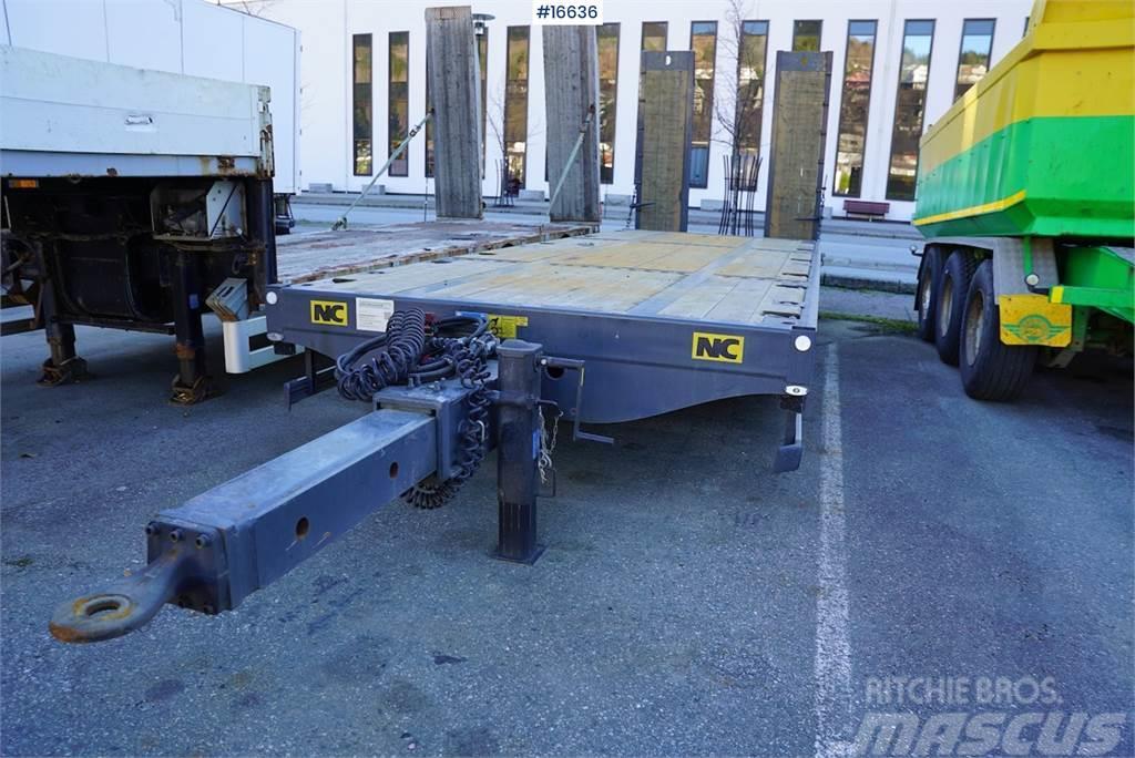 NC 3 axle machine trailer that is little used Outros Reboques