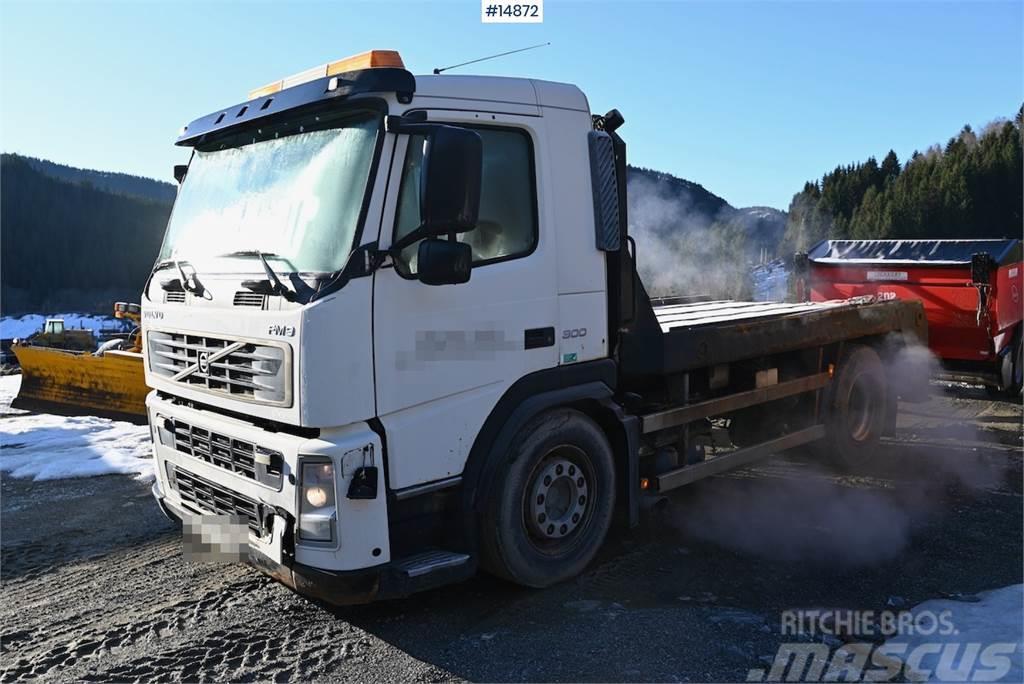 Volvo FM300 4x2 Machine freight/flatbed truck rep. objec Camiões estrado/caixa aberta
